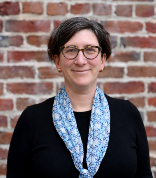 A headshot of Sarah Roberts